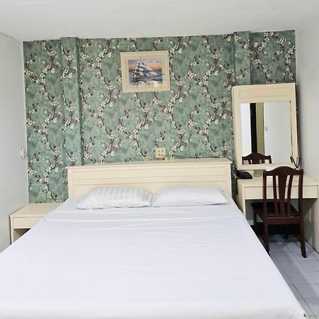 Woodlands Inn Μπανγκόκ Εξωτερικό φωτογραφία